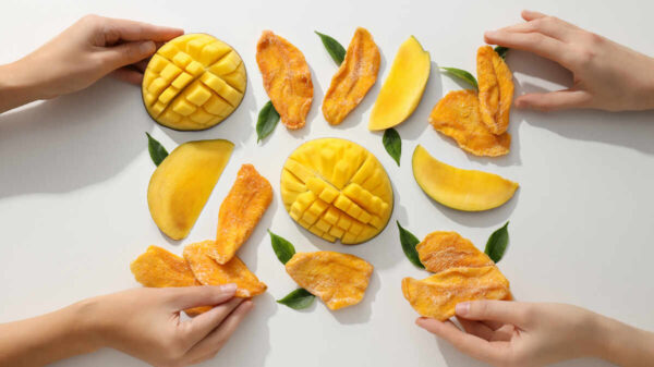 Can You Eat Mango Skin? Health Benefits, Risks & How to Eat It Safely 22 Can You Eat Mango Skin