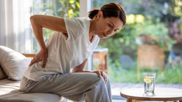 Can Dehydration Cause Back Pain? Understanding the Silent Link to Spinal Discomfort 13 Can Dehydration Cause Back Pain
